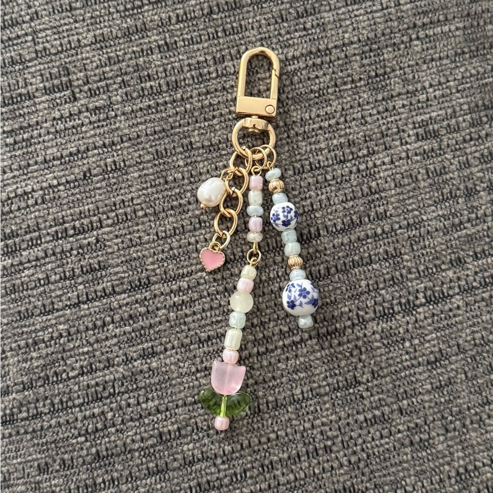 Designer Inspired Beaded Bag Charm Keychain with Tulip, Heart and Pearl Detail - Picture 2 of 4